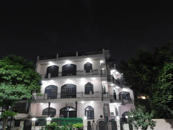 Nirmal Niwas Homely Paying Guest & Independent Room, Sec 44 Noida